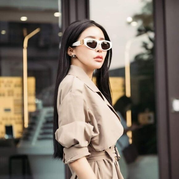 SALE! NEW Balenciaga BB0095S 012 White Gold Logo Grey Cat Eye Unisex Sunglasses main image 7